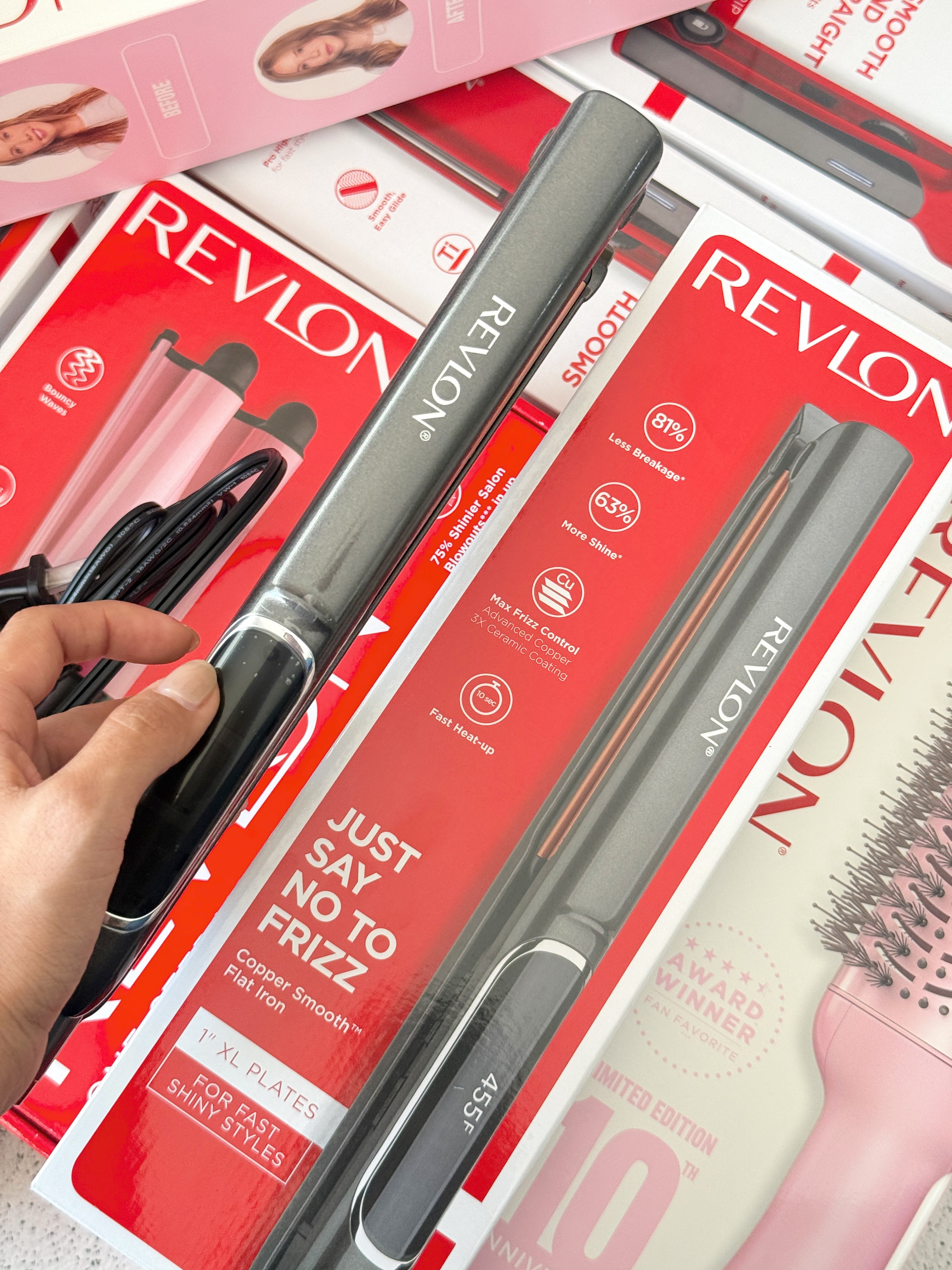 PLANCHA NEGRA - REVLON