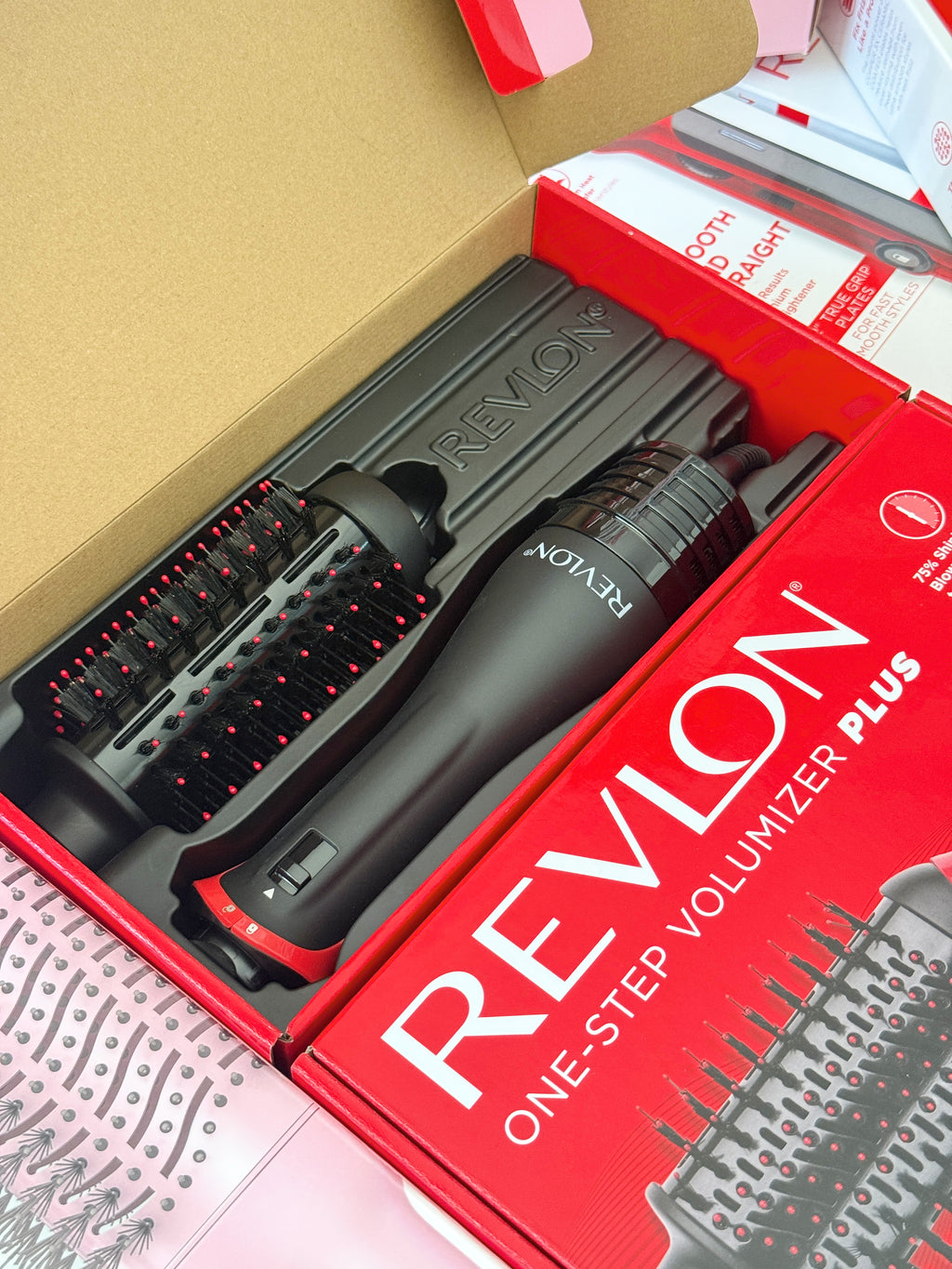 CEPILLO SECADOR NEGRO CON ATTACHMENT - REVLON