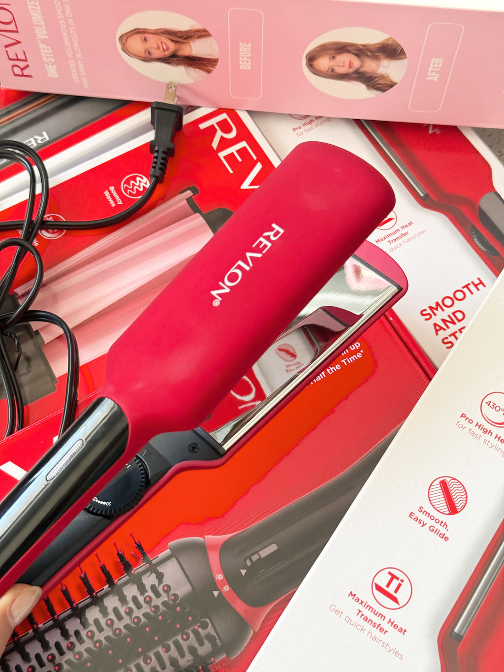 PLANCHA ROJA - REVLON
