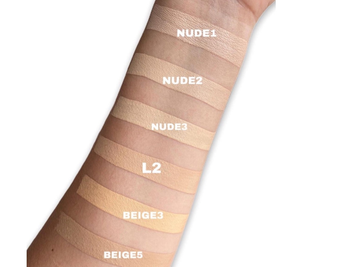 CORRECTOR ALTA COBERTURA - RUBY ROSE